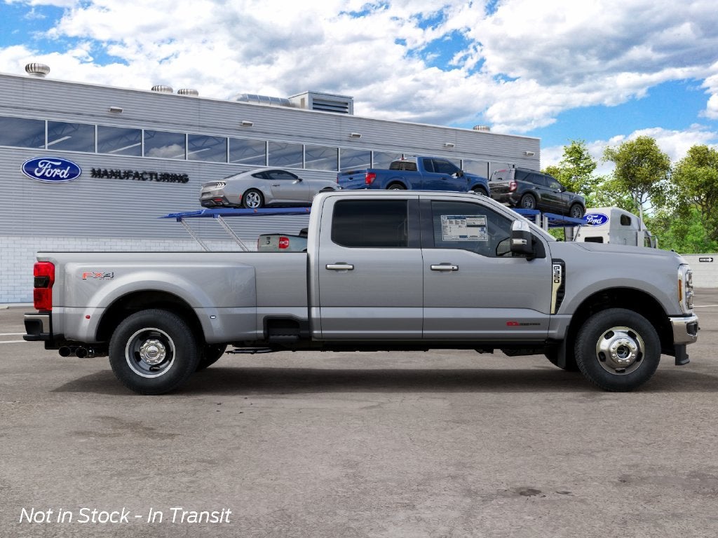 2027 Ford F-350SD Lariat DRW