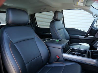 2027 Ford F-350SD Lariat DRW