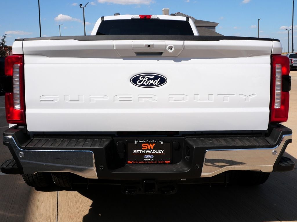 2027 Ford F-350SD XLT DRW