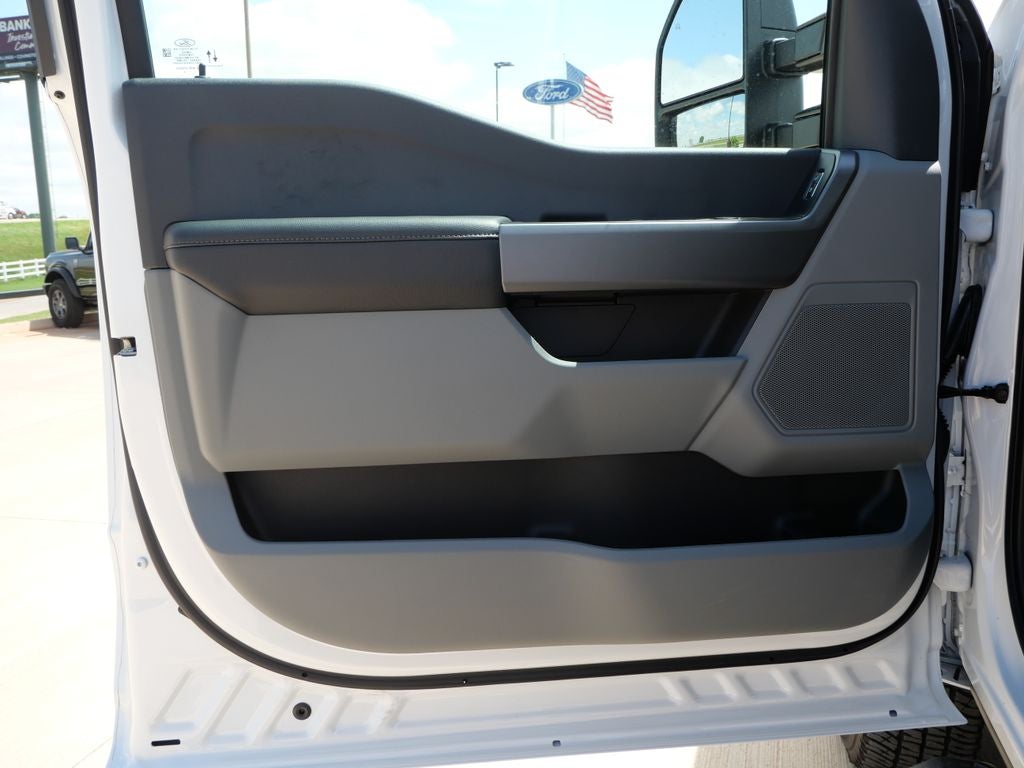 2026 Ford F-350SD DRW