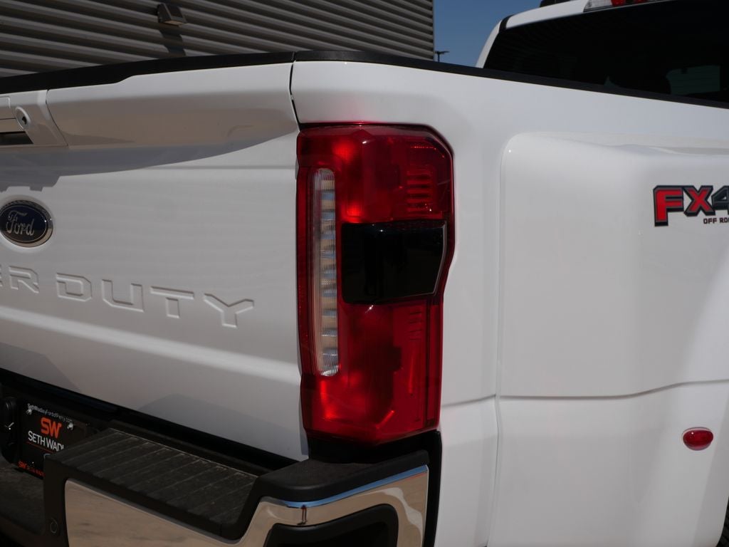 2026 Ford F-350SD Lariat DRW