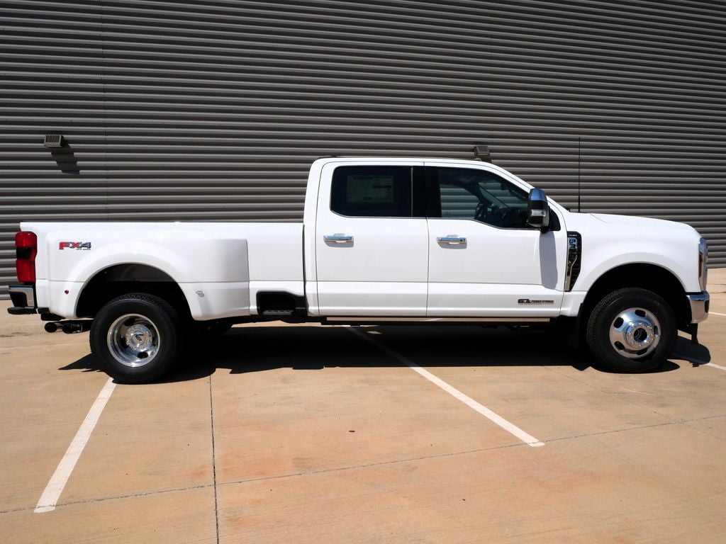 2026 Ford F-350SD Lariat DRW