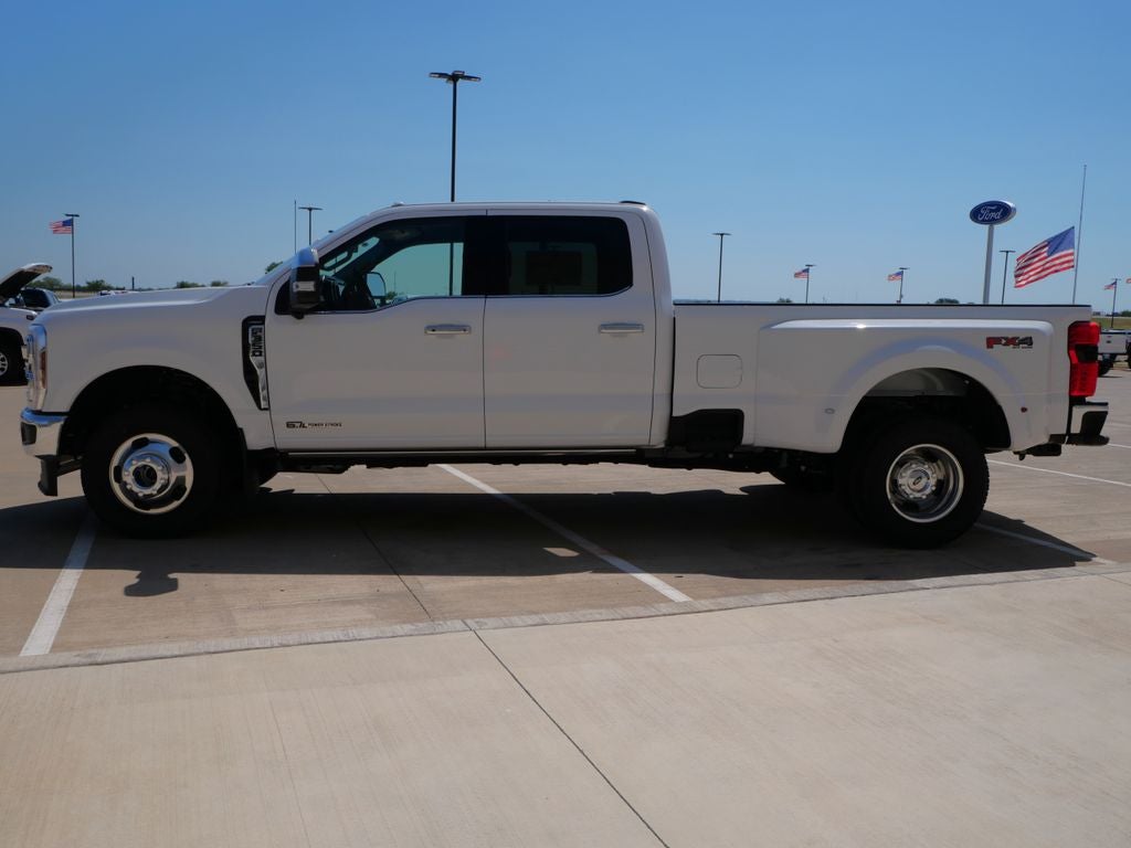 2026 Ford F-350SD Lariat DRW