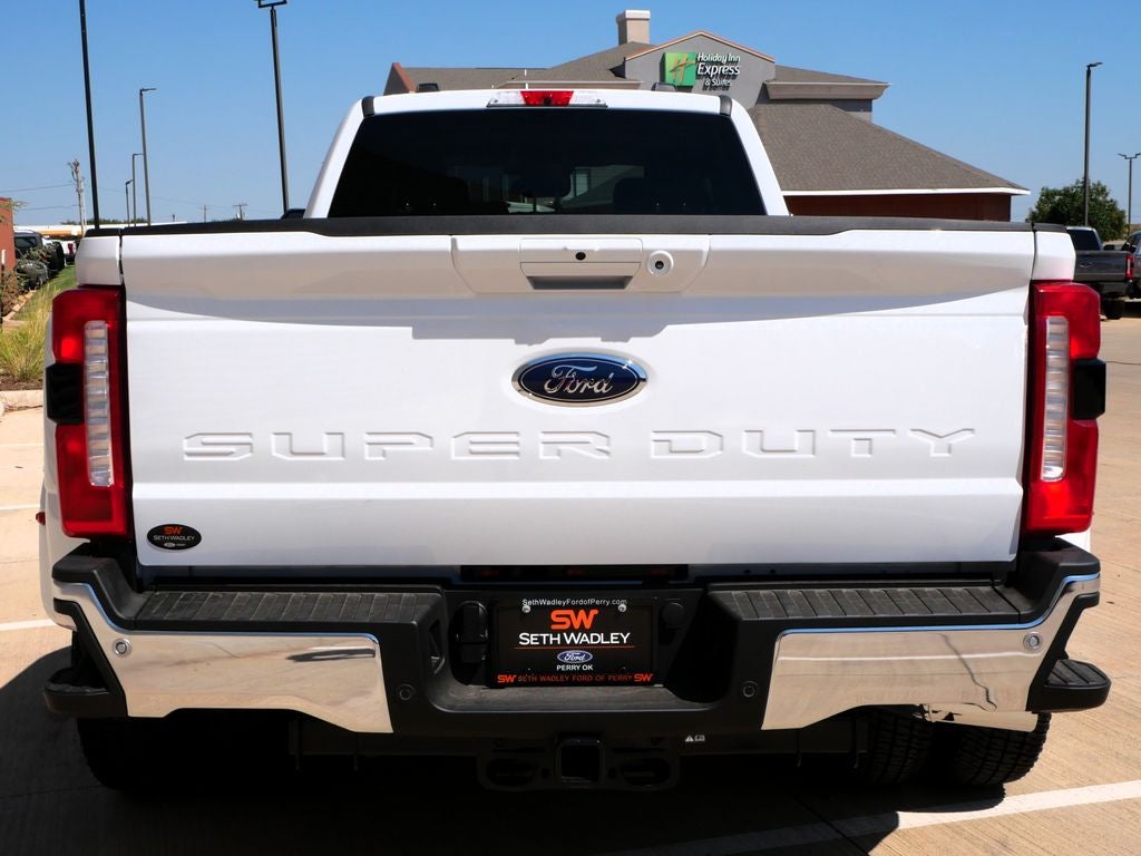 2026 Ford F-350SD Lariat DRW