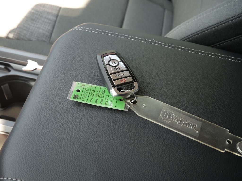 2026 Ford F-350SD XLT DRW