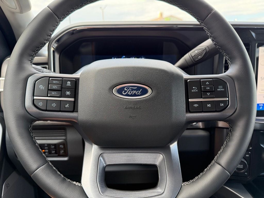 2026 Ford F-350SD Lariat DRW