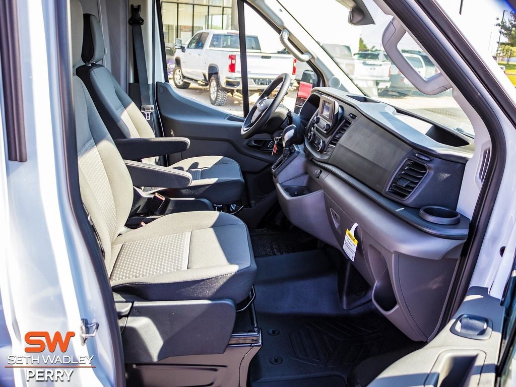 2025 Ford Transit-250 Base