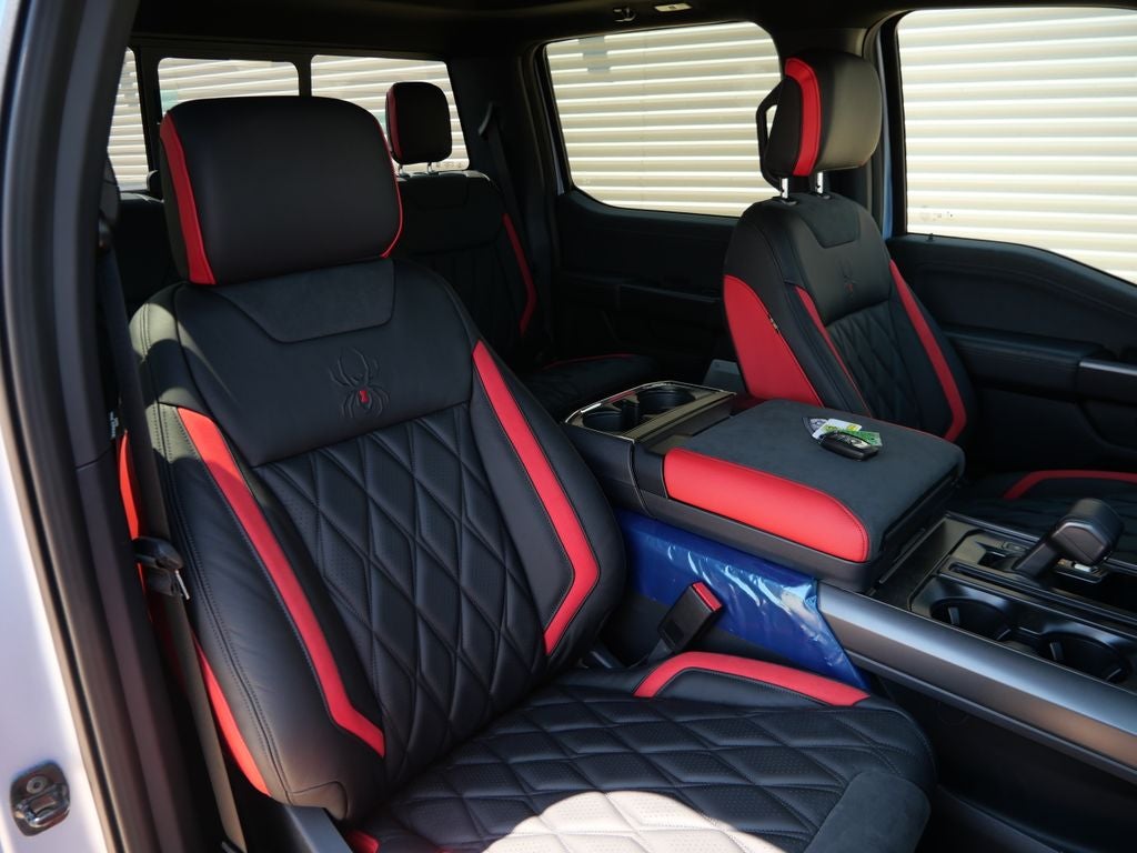 2026 Ford F-150 Lariat Black Widow SR 810