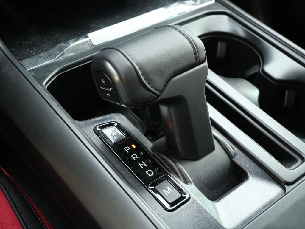 2026 Ford F-150 Lariat Black Widow SR 810