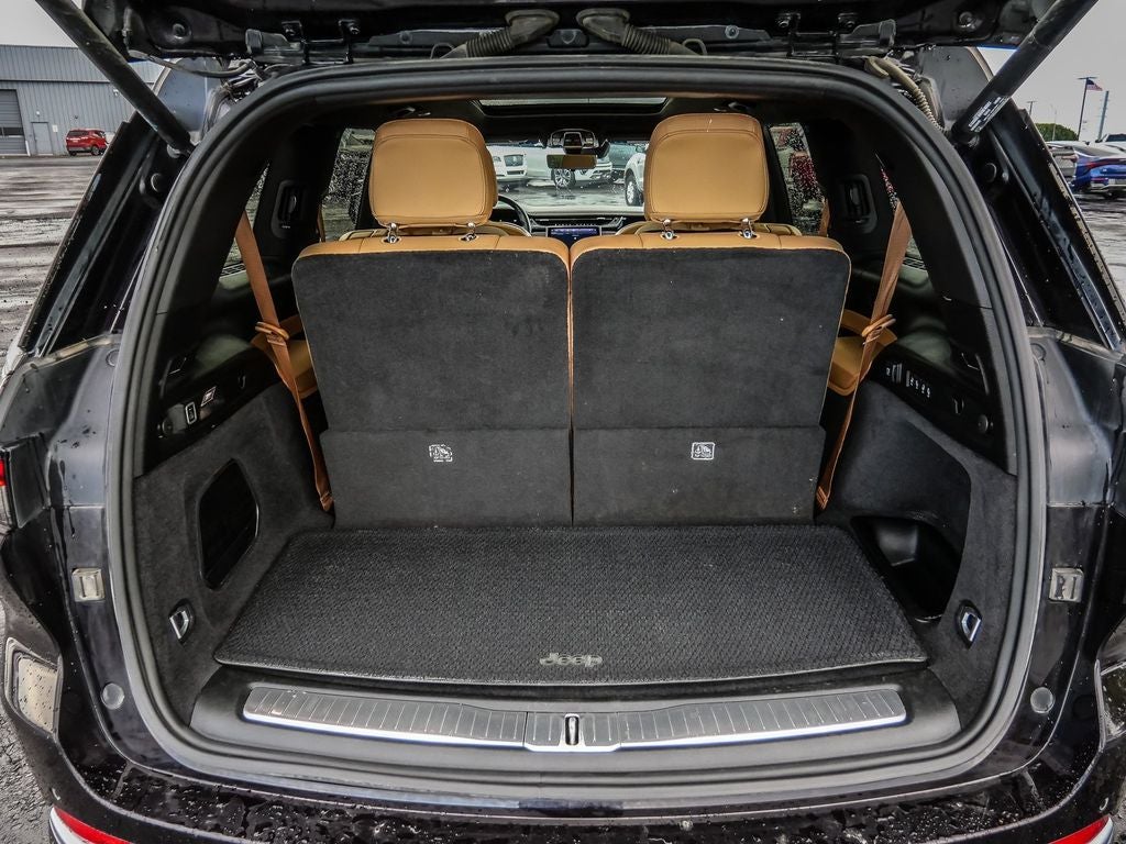 2022 Jeep Grand Cherokee L Summit