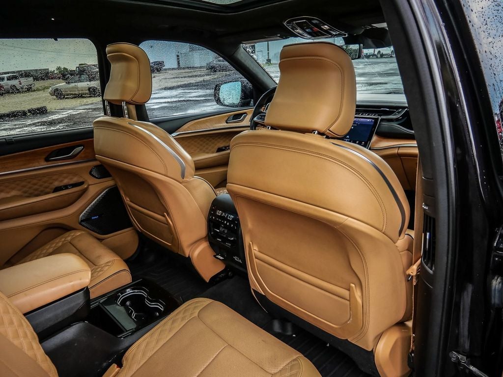 2022 Jeep Grand Cherokee L Summit
