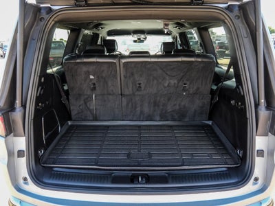 2023 Jeep Wagoneer Base