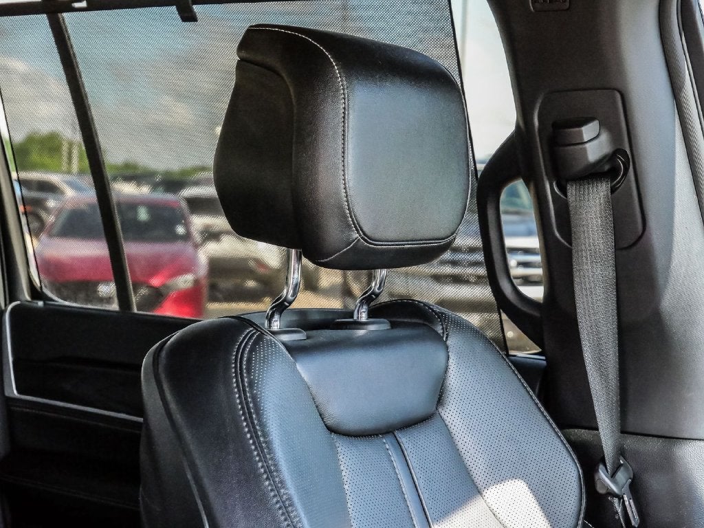 2023 Jeep Wagoneer Base