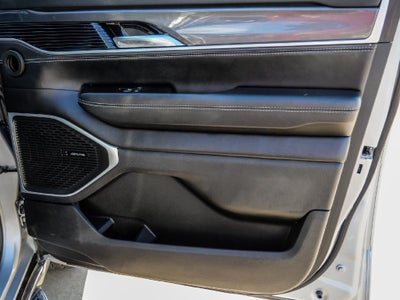 2023 Jeep Wagoneer Base