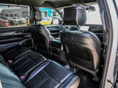 2023 Jeep Wagoneer Base