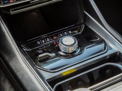 2023 Jeep Wagoneer Base