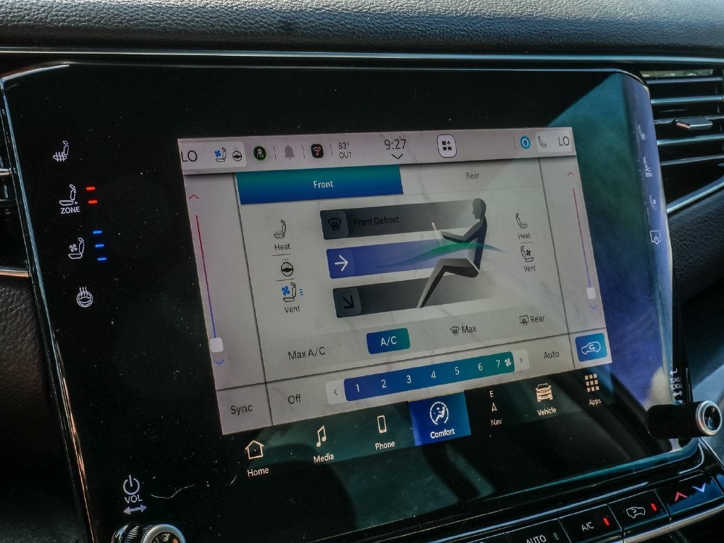 2023 Jeep Wagoneer Base