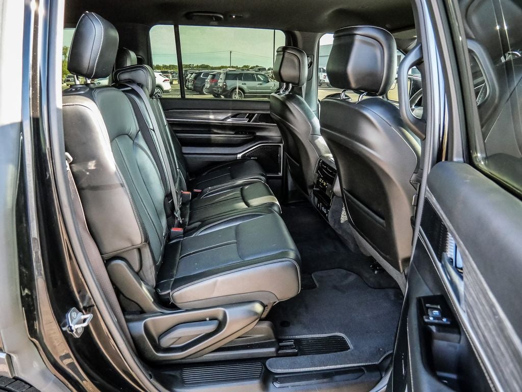 2022 Jeep Wagoneer Series II