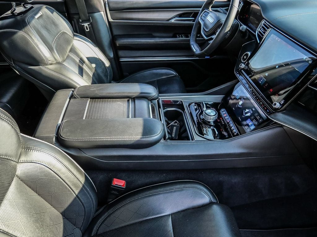 2022 Jeep Grand Wagoneer Series II