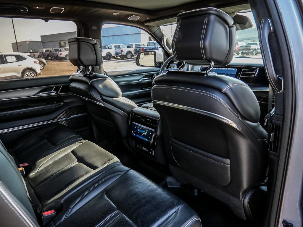 2022 Jeep Grand Wagoneer Series II