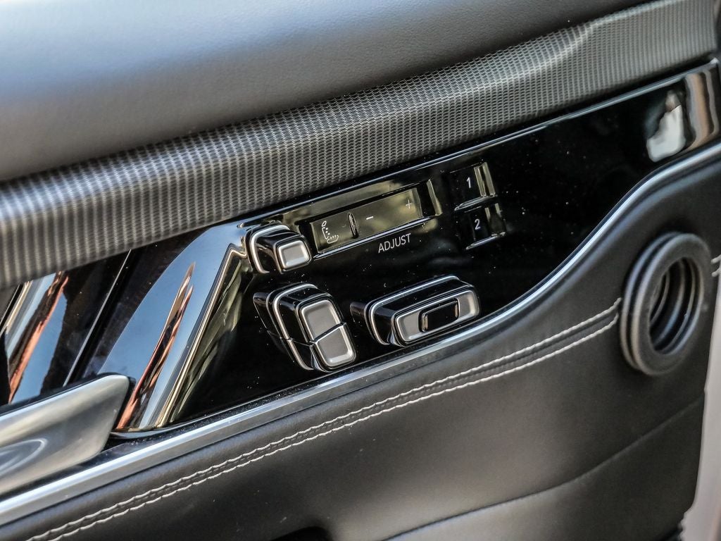 2022 Jeep Grand Wagoneer Series II