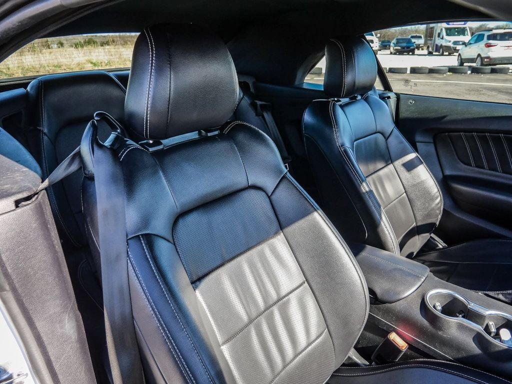 2022 Ford Mustang EcoBoost Premium