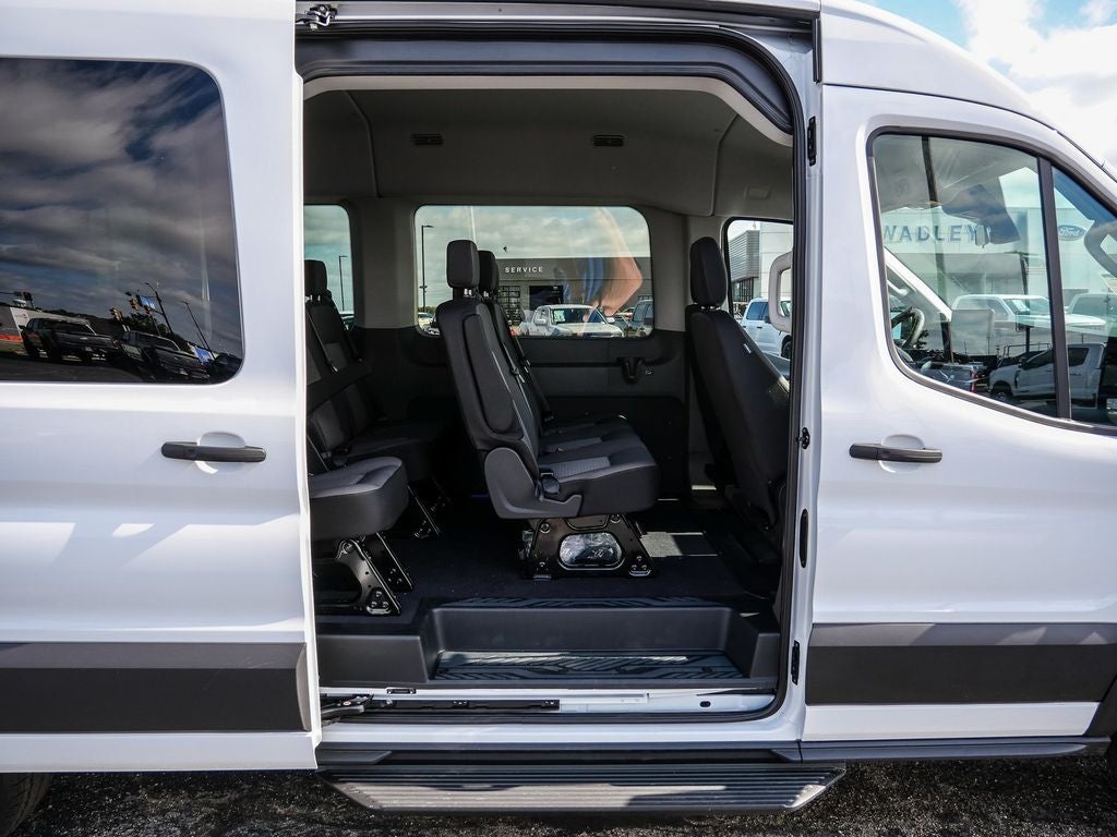 2026 Ford Transit-350 XLT 15 Passenger