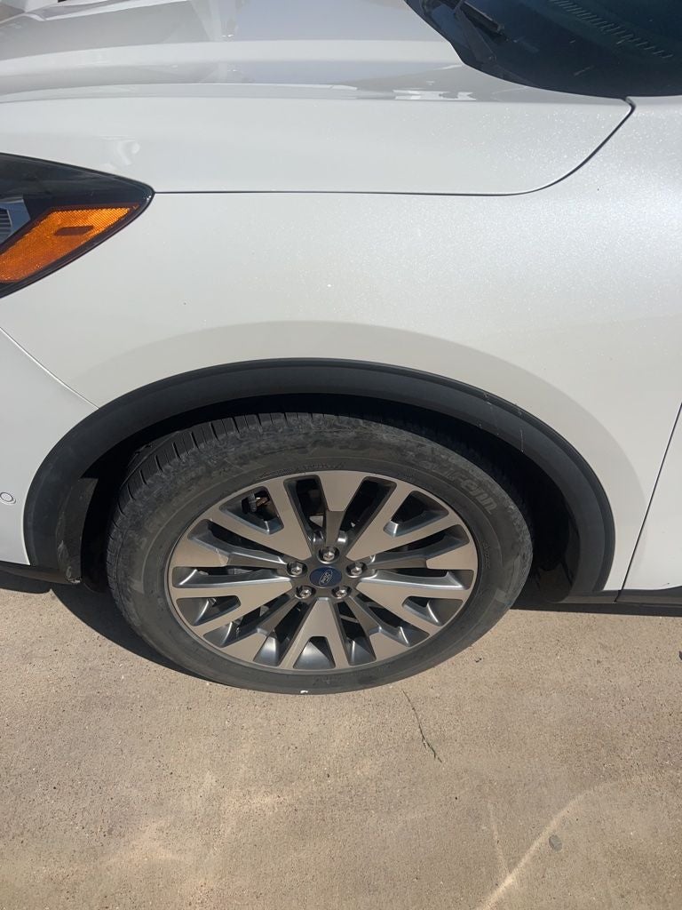 2020 Ford Escape Titanium Hybrid