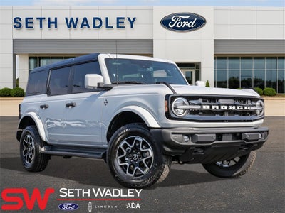 2026 Ford Bronco Outer Banks