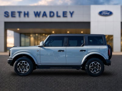 2026 Ford Bronco Outer Banks
