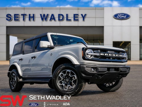 2026 Ford Bronco Outer Banks