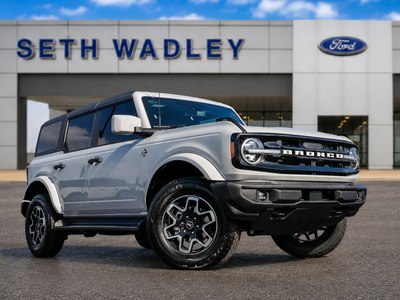 2026 Ford Bronco Outer Banks