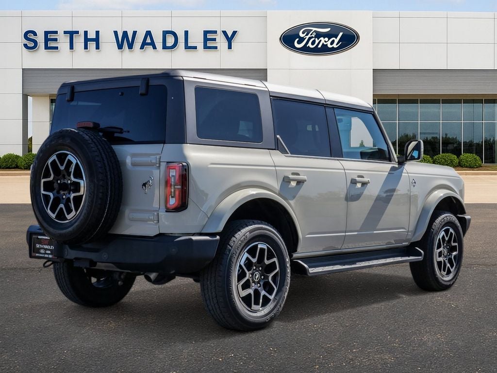 2025 Ford Bronco Outer Banks