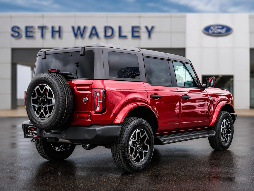 2026 Ford Bronco Outer Banks