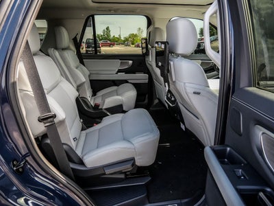 2027 Ford Expedition Platinum