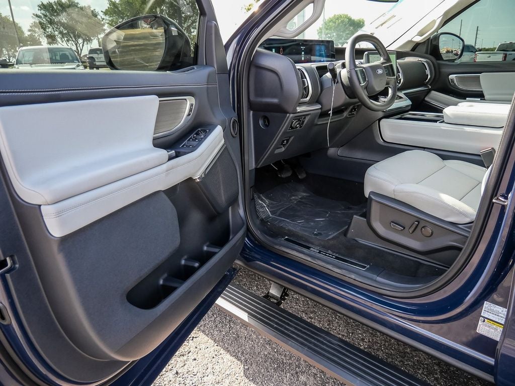 2027 Ford Expedition Platinum