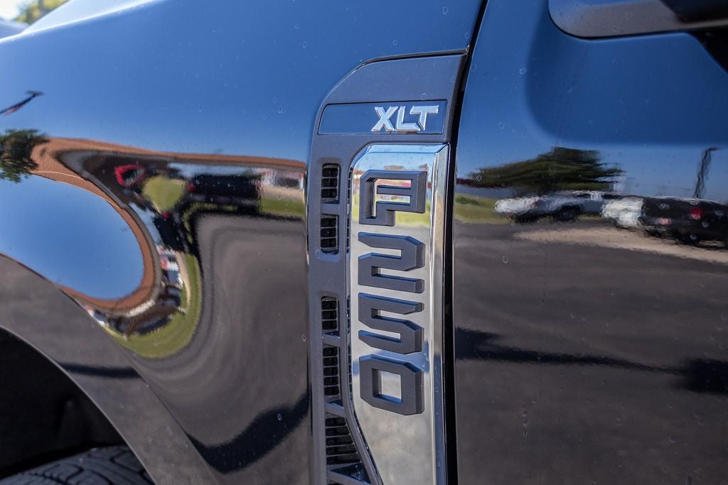 2026 Ford F-250SD XLT