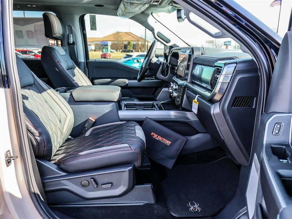 2026 Ford F-250SD Lariat Black Widow