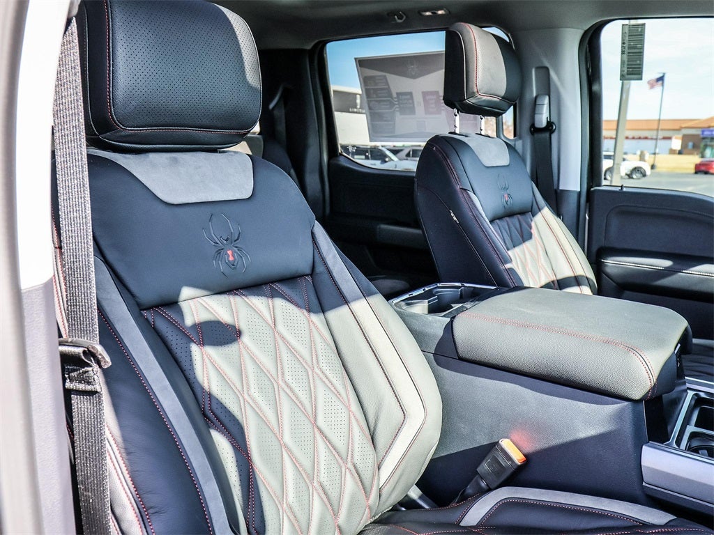 2026 Ford F-250SD Lariat Black Widow