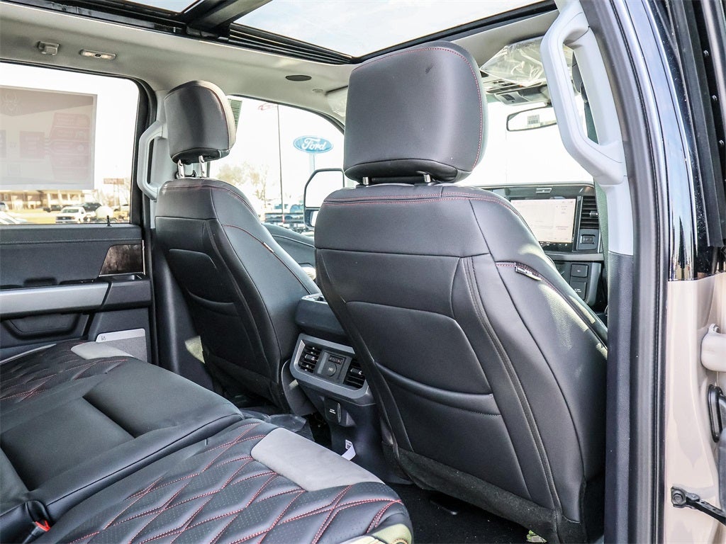 2026 Ford F-250SD Lariat Black Widow