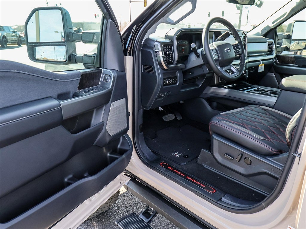 2026 Ford F-250SD Lariat Black Widow