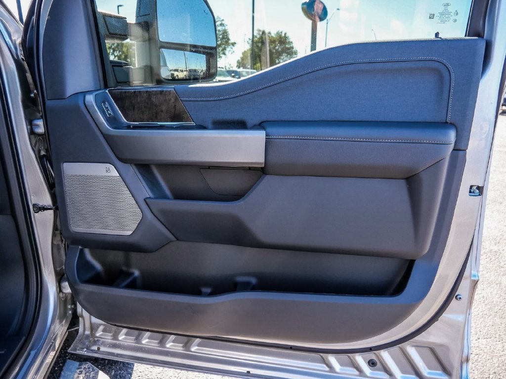 2027 Ford F-250SD Lariat