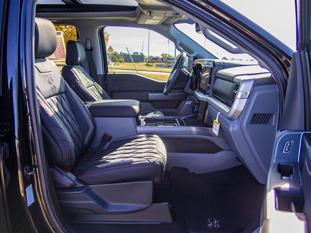 2026 Ford F-250SD XLT BLACK WIDOW