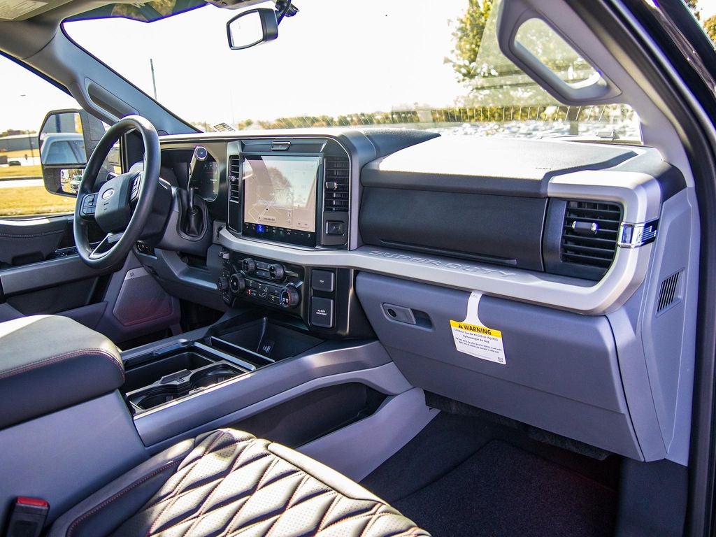 2026 Ford F-250SD XLT BLACK WIDOW