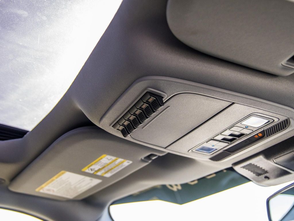 2026 Ford F-250SD XLT BLACK WIDOW