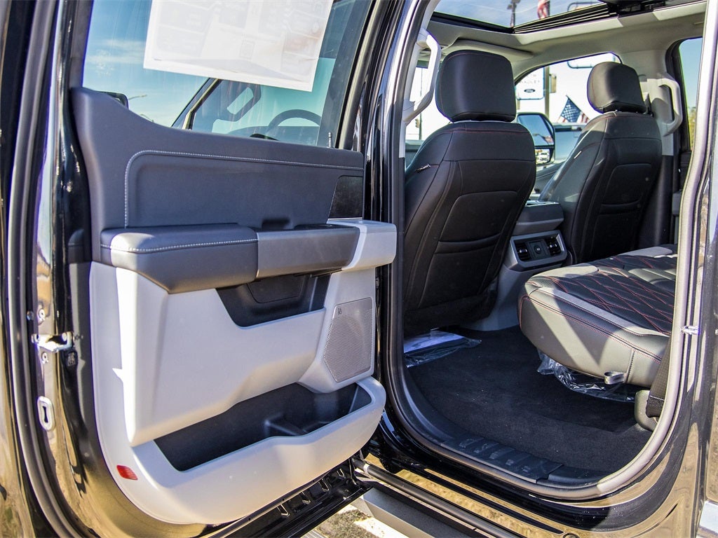 2026 Ford F-250SD XLT BLACK WIDOW