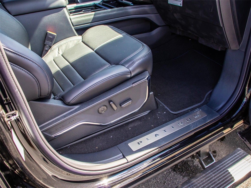 2025 Ford F-350SD Platinum