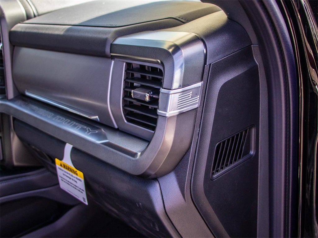 2025 Ford F-350SD Platinum