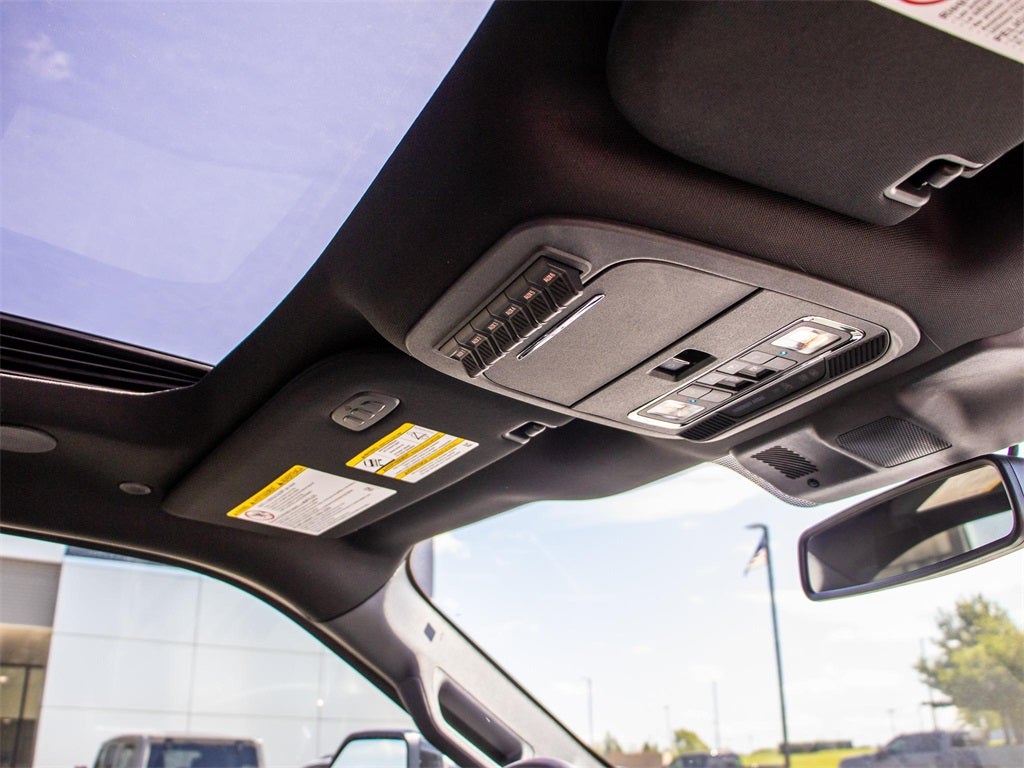 2025 Ford F-350SD Platinum