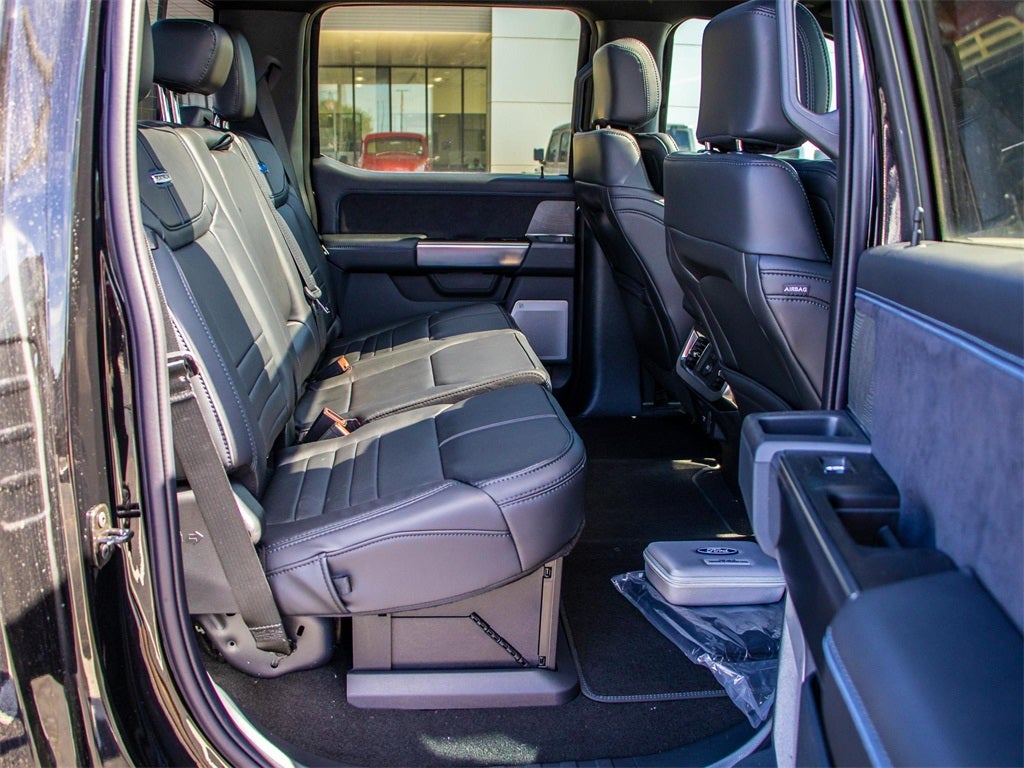 2025 Ford F-350SD Platinum